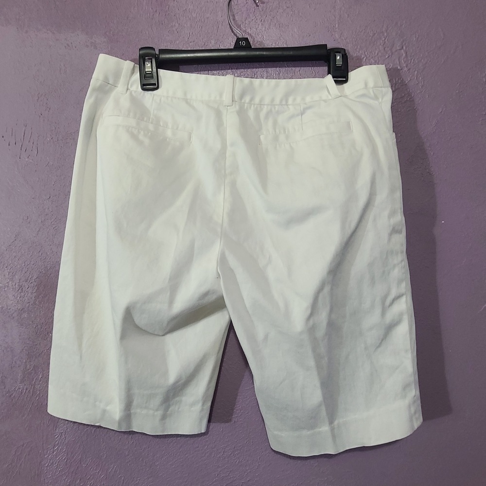 Ralph Lauren Bermuda Golf Shorts Womens Size 12 White Mid Rise Cotton Stretch - Picture 6 of 8